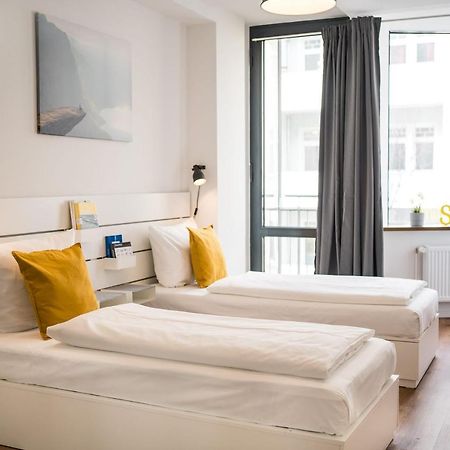 Fantastic 2 Bedroom Apartment Berlin Bagian luar foto