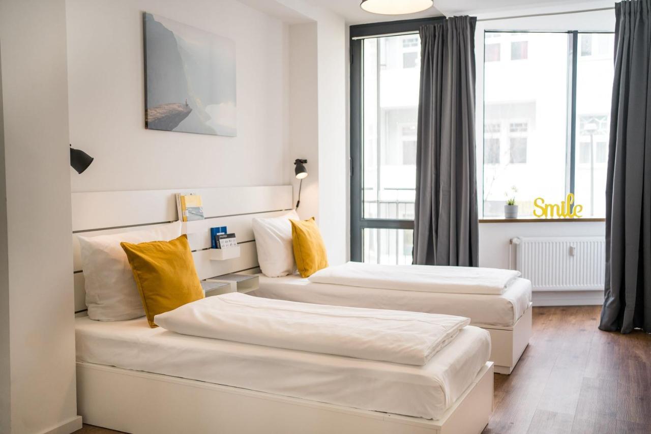 Fantastic 2 Bedroom Apartment Berlin Bagian luar foto