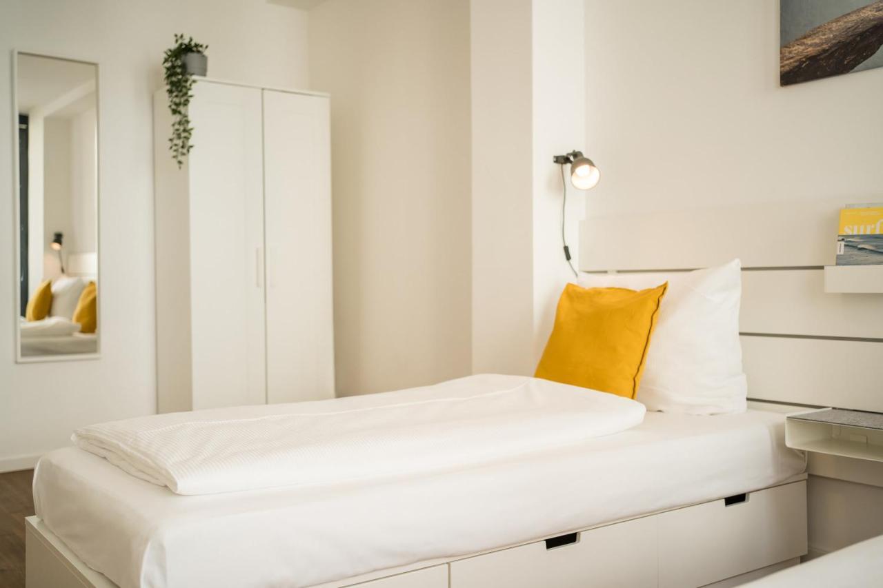 Fantastic 2 Bedroom Apartment Berlin Bagian luar foto