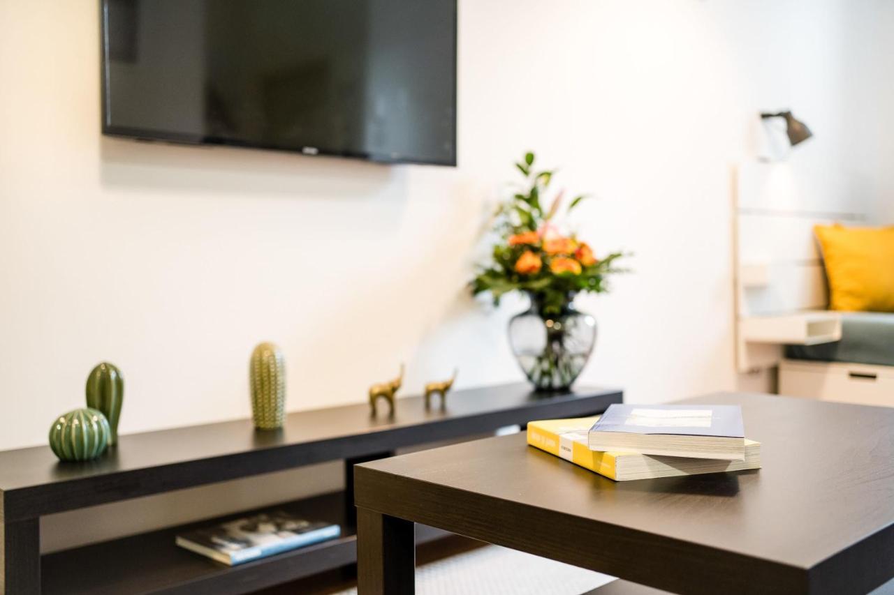 Fantastic 2 Bedroom Apartment Berlin Bagian luar foto
