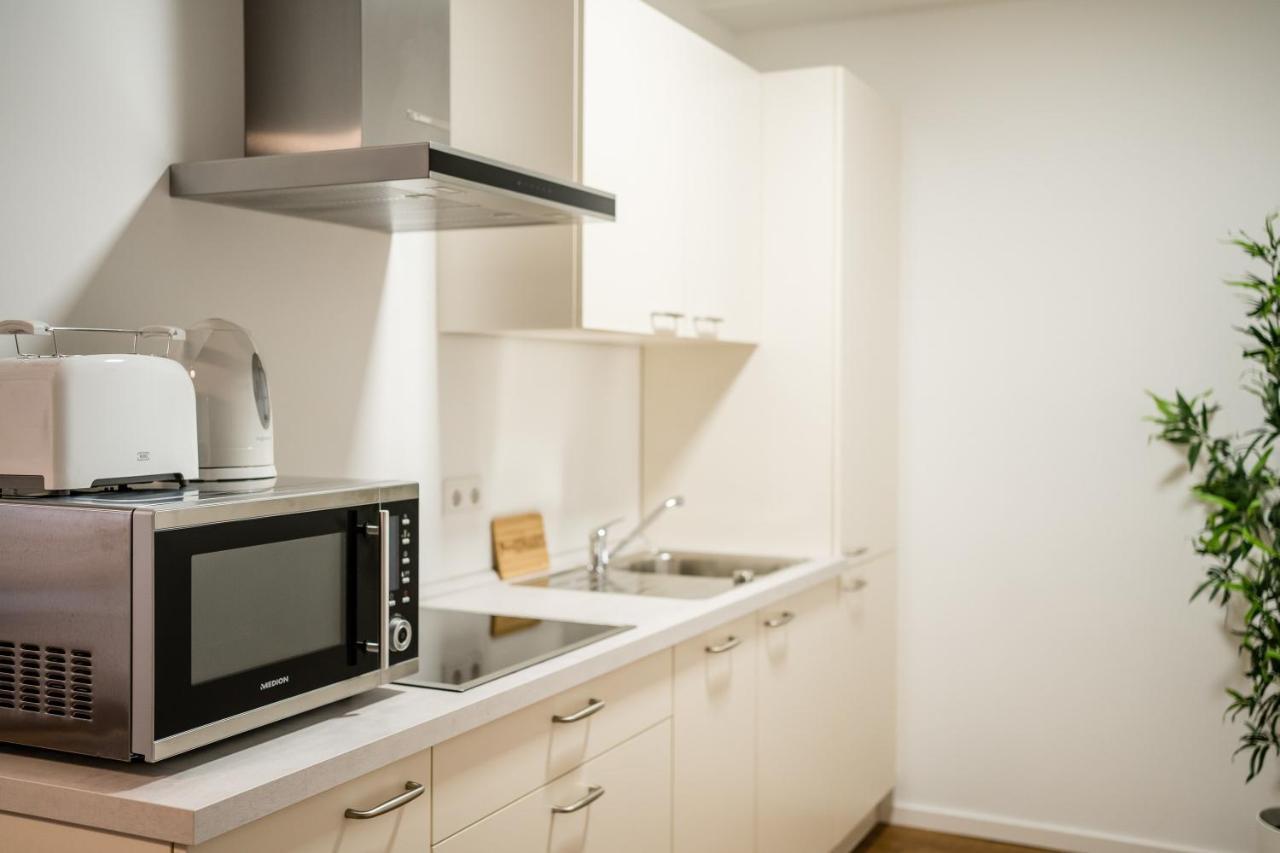 Fantastic 2 Bedroom Apartment Berlin Bagian luar foto