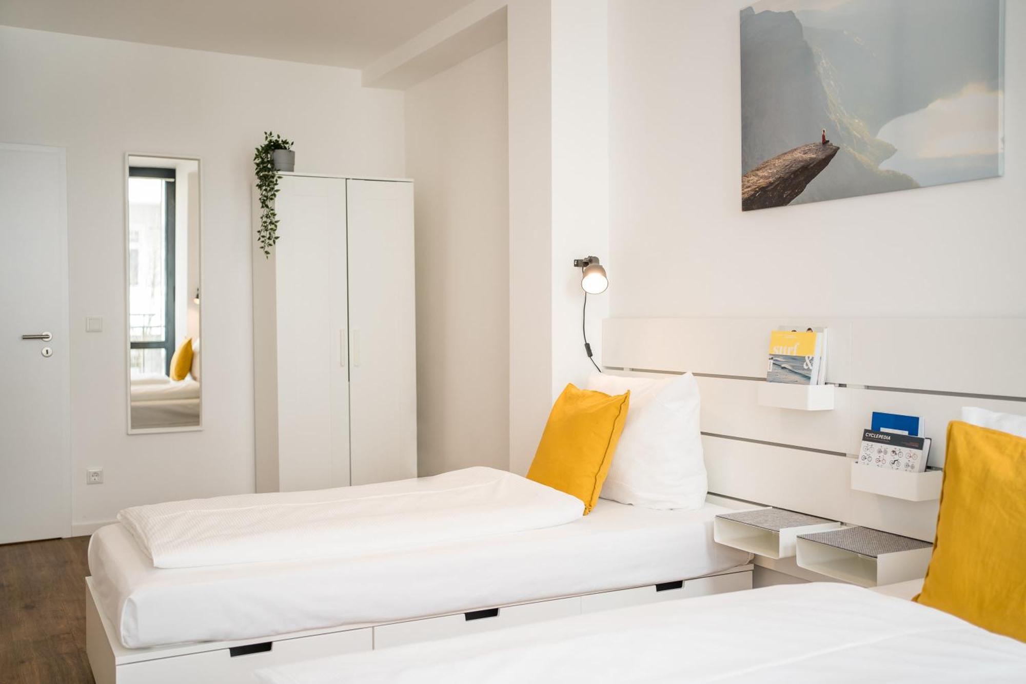 Fantastic 2 Bedroom Apartment Berlin Bagian luar foto